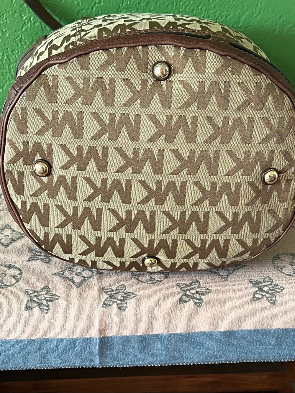 Michael Kors Kingsbury Medium Tote Bag - Picture 3 of 7